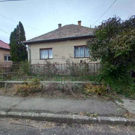eladó családi ház, Galgamácsa