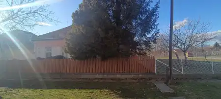 Eladó családi ház, Karácsond 3 szoba 80 m² 17.9 M Ft