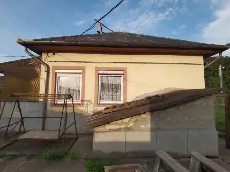 Eladó téglalakás, Hatvan 2 szoba 64 m² 20.9 M Ft