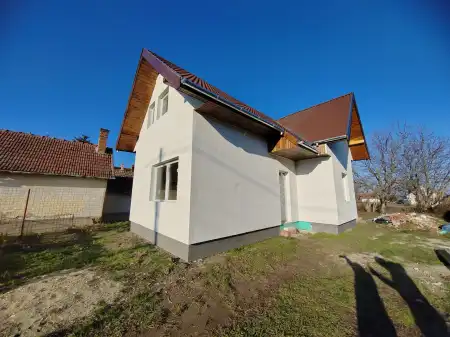 Eladó újépítésű családi ház, Szentmártonkáta 4 szoba 92 m² 26 M Ft